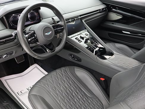 Used 2024 Aston Martin DB12 Coupe RWD image 24