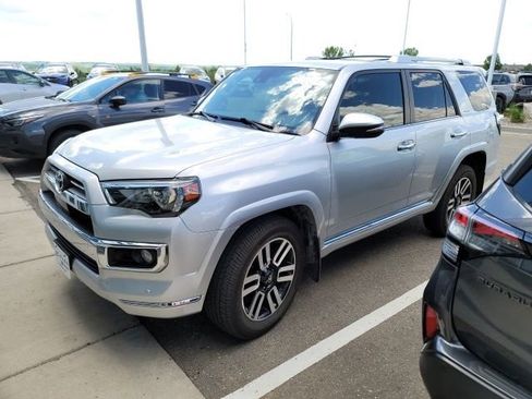 Used 2020 Toyota 4Runner Limited AWD/4WD image 3