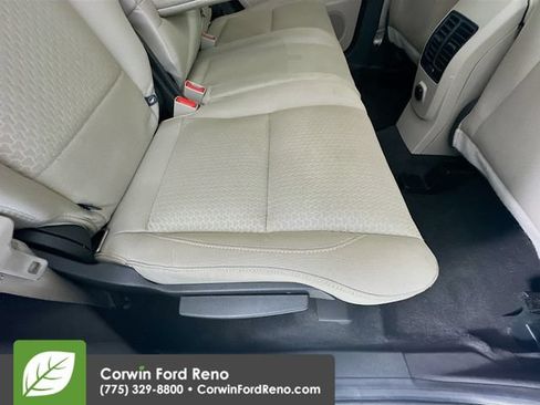 Used 2018 Ford Escape SE w/ Ford Safe & Smart Package AWD/4WD image 27