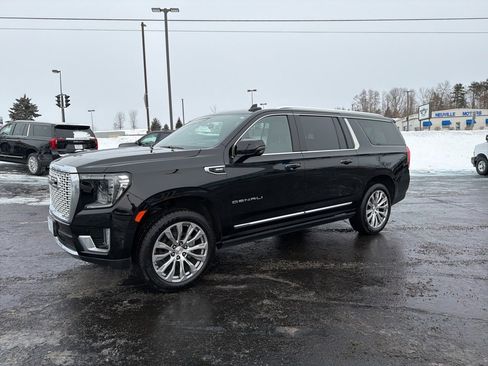 Certified 2022 GMC Yukon XL Denali w/ Denali Premium Package image 6