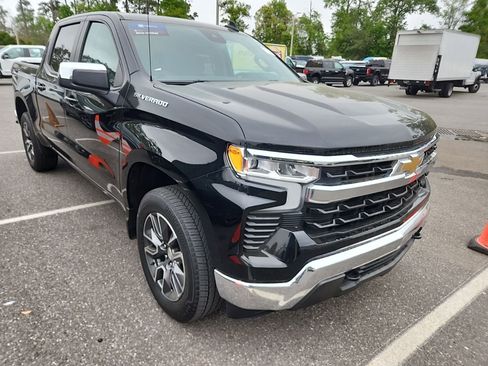 Used 2023 Chevrolet Silverado 1500 LT image 1