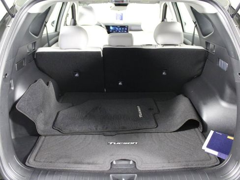 Certified 2026 Hyundai Tucson SE FWD image 17