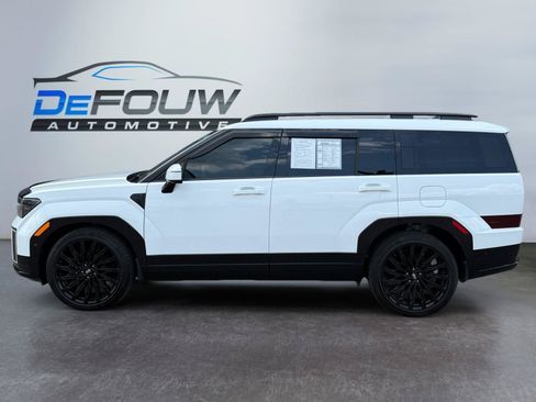 Used 2025 Hyundai Santa Fe Calligraphy AWD/4WD image 6