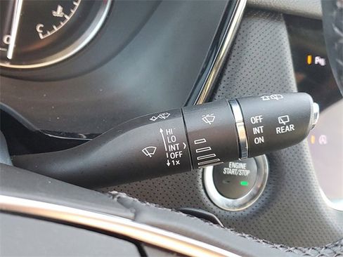 Certified 2023 Cadillac XT5 Luxury w/ LPO, Floor Liner Package image 20