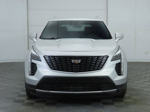 Used 2022 Cadillac XT4 Premium Luxury w/ Technology Package image 2