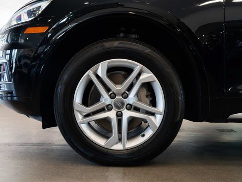Used 2018 Audi Q5 2.0T Premium Plus w/ Premium Plus Package AWD/4WD image 7