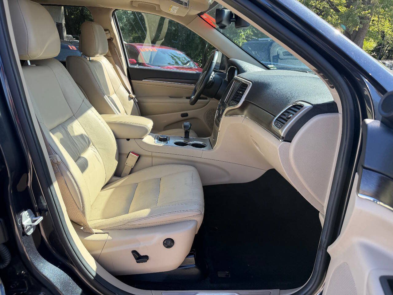 Used 2014 Jeep Grand Cherokee Limited AWD/4WD image 10