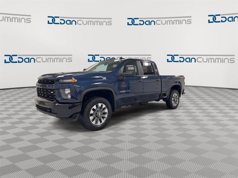 Used 2022 Chevrolet Silverado 2500 Custom w/ Custom Value Package image 4