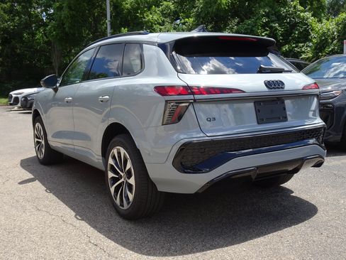 New 2026 Audi Q3 quattro 2.0T AWD/4WD image 3
