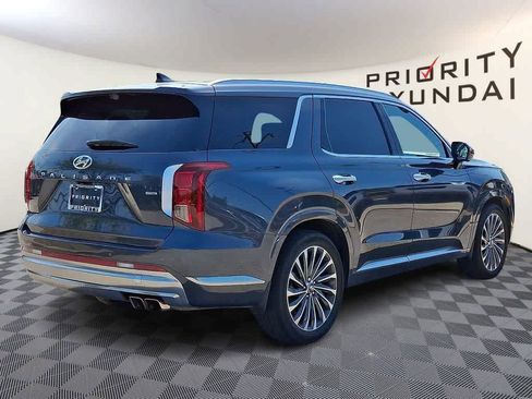 Used 2024 Hyundai Palisade Calligraphy AWD/4WD image 4