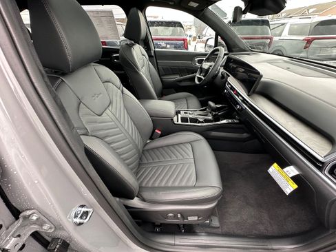 New 2026 Kia Sorento AWD image 32