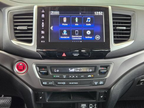 Used 2020 Honda Ridgeline RTL image 17