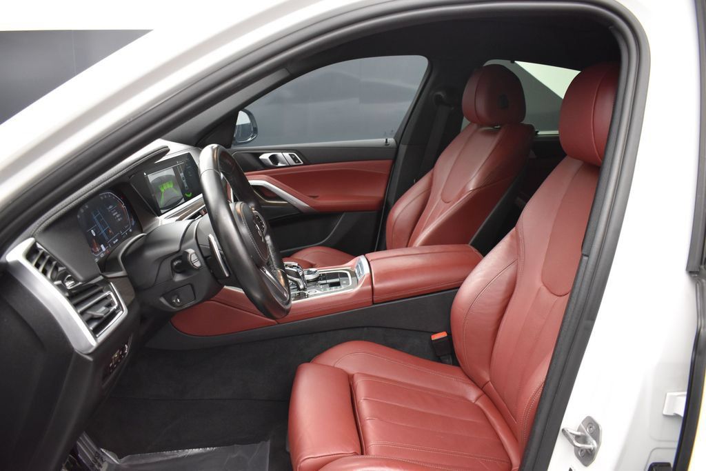 Used 2022 BMW X6 xDrive40i w/ Executive Package AWD/4WD image 11