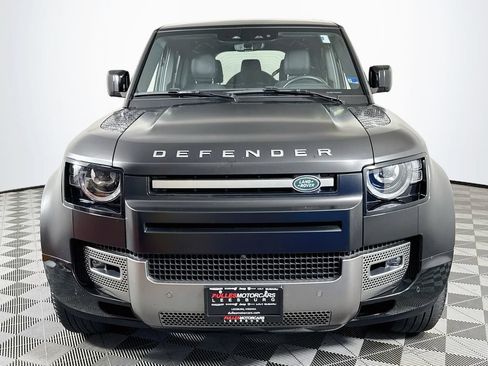 Used 2024 Land Rover Defender 110 X-Dynamic SE AWD/4WD image 2