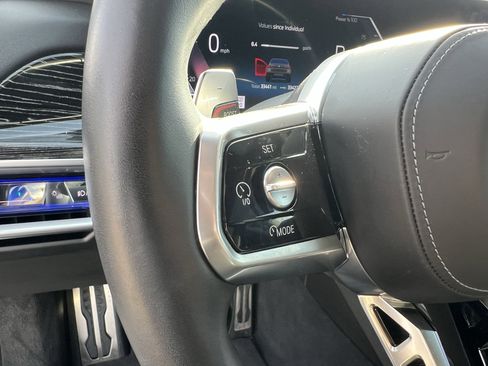 Used 2023 BMW 740i w/ Executive Package image 20