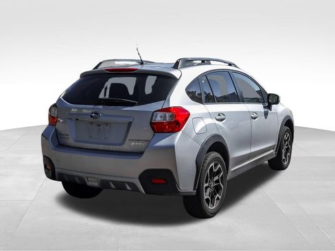 Used 2017 Subaru Crosstrek 2.0i Premium AWD/4WD image 4