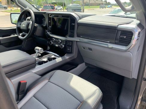 Used 2025 Ford F150 Lariat w/ Equipment Group 502A High AWD/4WD image 18