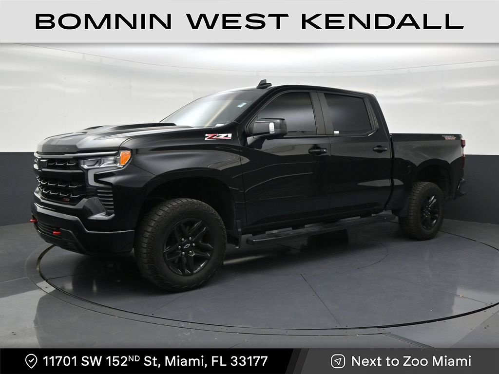 Used 2024 Chevrolet Silverado 1500 LT Trail Boss w/ Convenience Package II AWD/4WD image 1