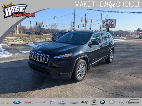 Used 2016 Jeep Cherokee Latitude w/ Cold Weather Group image 6