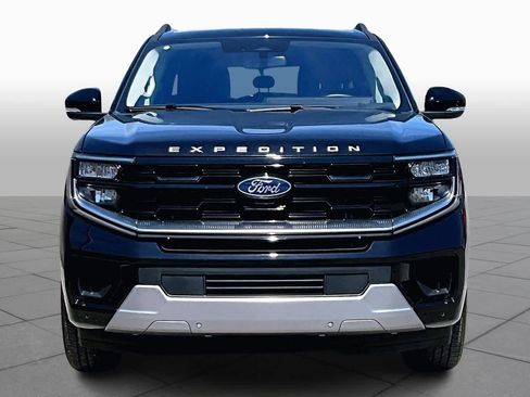 Used 2025 Ford Expedition Max Platinum image 4