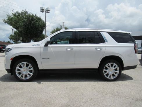 Used 2021 Chevrolet Tahoe High Country w/ Premium Package AWD/4WD image 4