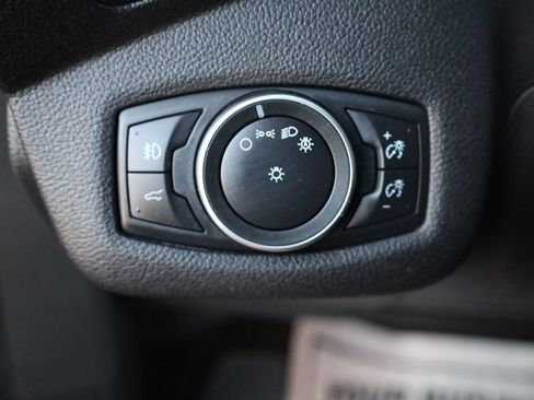 Used 2019 Ford Escape SE image 35