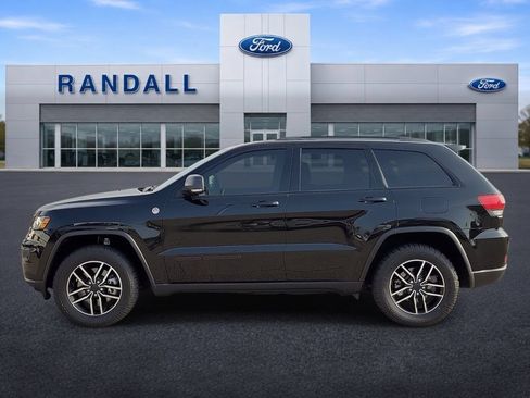 Used 2020 Jeep Grand Cherokee Trailhawk AWD/4WD image 3