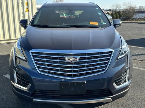 Used 2019 Cadillac XT5 Platinum image 2