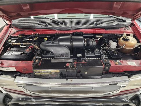 Used 1999 Ford E-150 and Econoline 150 image 35