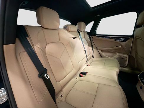 New 2026 Porsche Macan AWD/4WD image 28