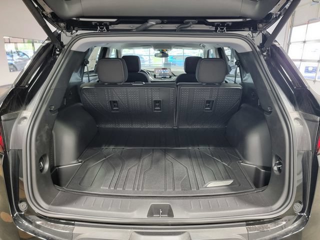 New 2026 Chevrolet Blazer LT w/ Convenience Package FWD image 33