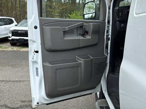 Used 2024 Chevrolet Express 2500 w/ Driver Convenience Package RWD image 12