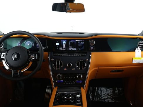 New 2026 Rolls-Royce Cullinan AWD/4WD image 11