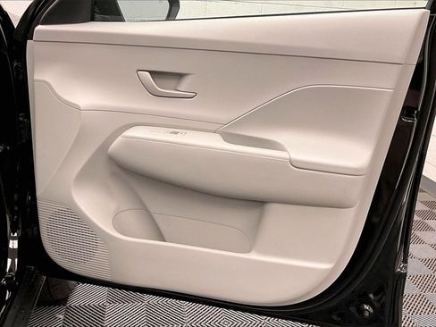 Certified 2025 Hyundai Kona SEL image 22