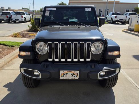 Used 2023 Jeep Wrangler Unlimited Sahara w/ Cold Weather Group AWD/4WD image 2