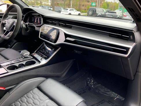 Used 2025 Audi RS 6 performance AWD/4WD image 18
