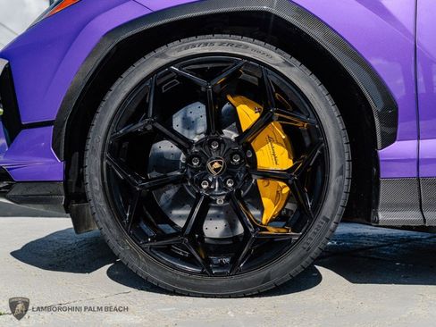 Used 2023 Lamborghini Urus Performante AWD/4WD image 43