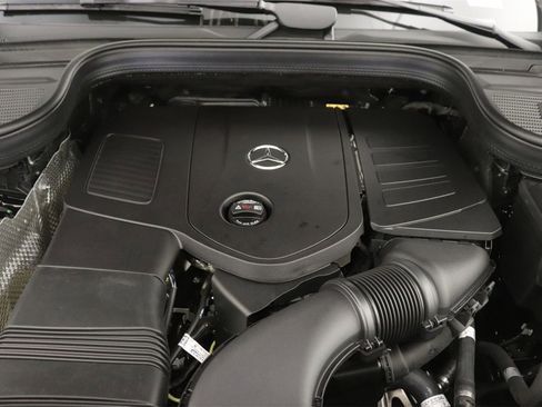 New 2025 Mercedes-Benz GLE 450 4MATIC image 11