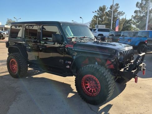 Used 2018 Jeep Wrangler Unlimited Rubicon image 3