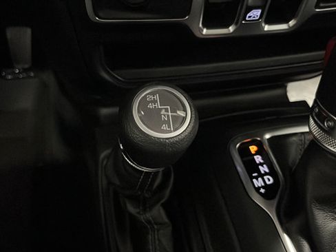 New 2026 Jeep Gladiator Sport AWD/4WD image 31