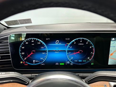 Certified 2023 Mercedes-Benz GLS 450 4MATIC image 18