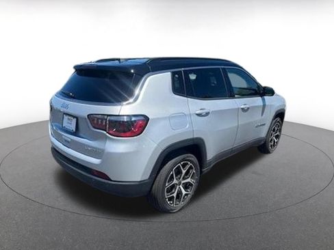 Used 2025 Jeep Compass Limited AWD/4WD image 4