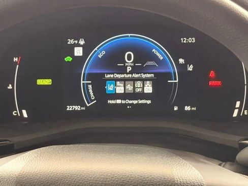 Used 2025 Toyota Camry SE FWD image 25