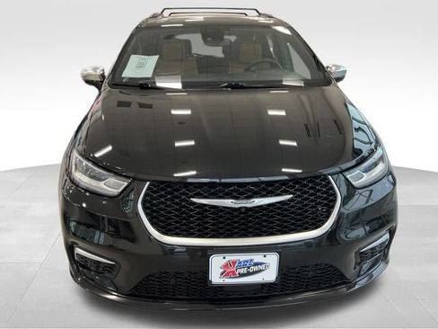 Used 2022 Chrysler Pacifica Pinnacle AWD/4WD image 7