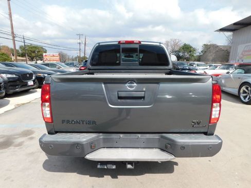 Used 2018 Nissan Frontier SV w/ Value Truck Package image 6