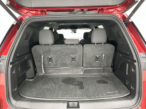 Used 2024 Chevrolet Traverse Z71 w/ Enhanced Driving Package image 16