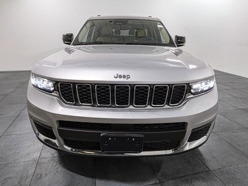 Used 2022 Jeep Grand Cherokee L Limited image 2
