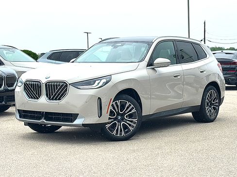 New 2026 BMW X3 xDrive30i w/ Premium Package AWD/4WD image 2