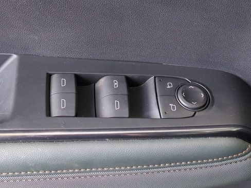 Used 2024 GMC Acadia AT4 w/ Luxury Package AWD/4WD image 11