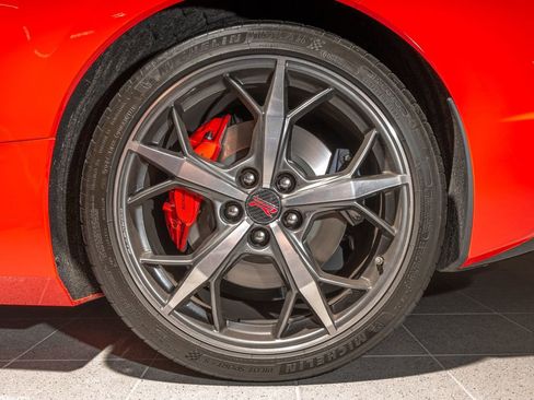 Used 2022 Chevrolet Corvette Stingray Premium Conv w/ Z51 Performance Package RWD image 32